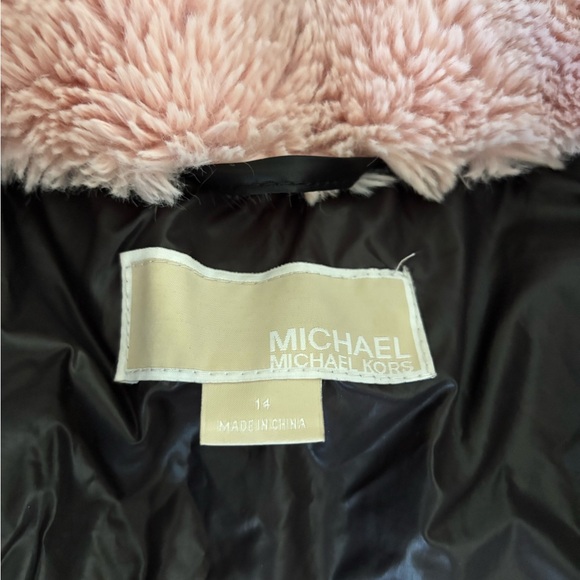 Girl’s Black Puffer Jacket by Michael Kors - Picture 4 of 5
